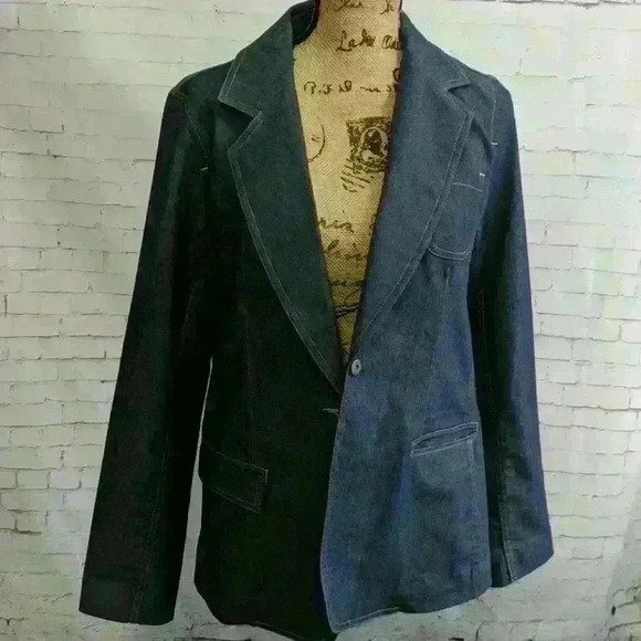 Liz Claiborne Lightweight Denim Jacket - Picture 1 of 6